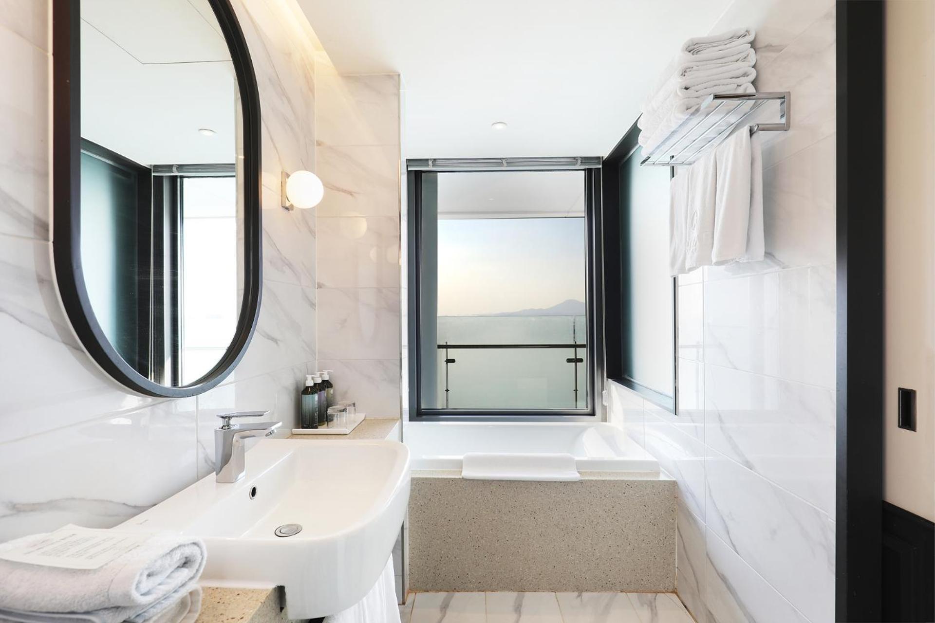 Marinabay Seoul Ara 4* 김포