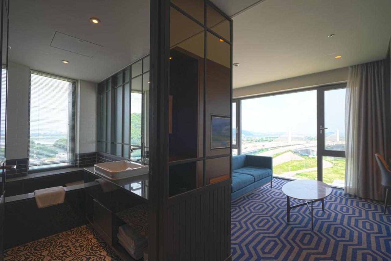 Marinabay Seoul Ara 金浦
