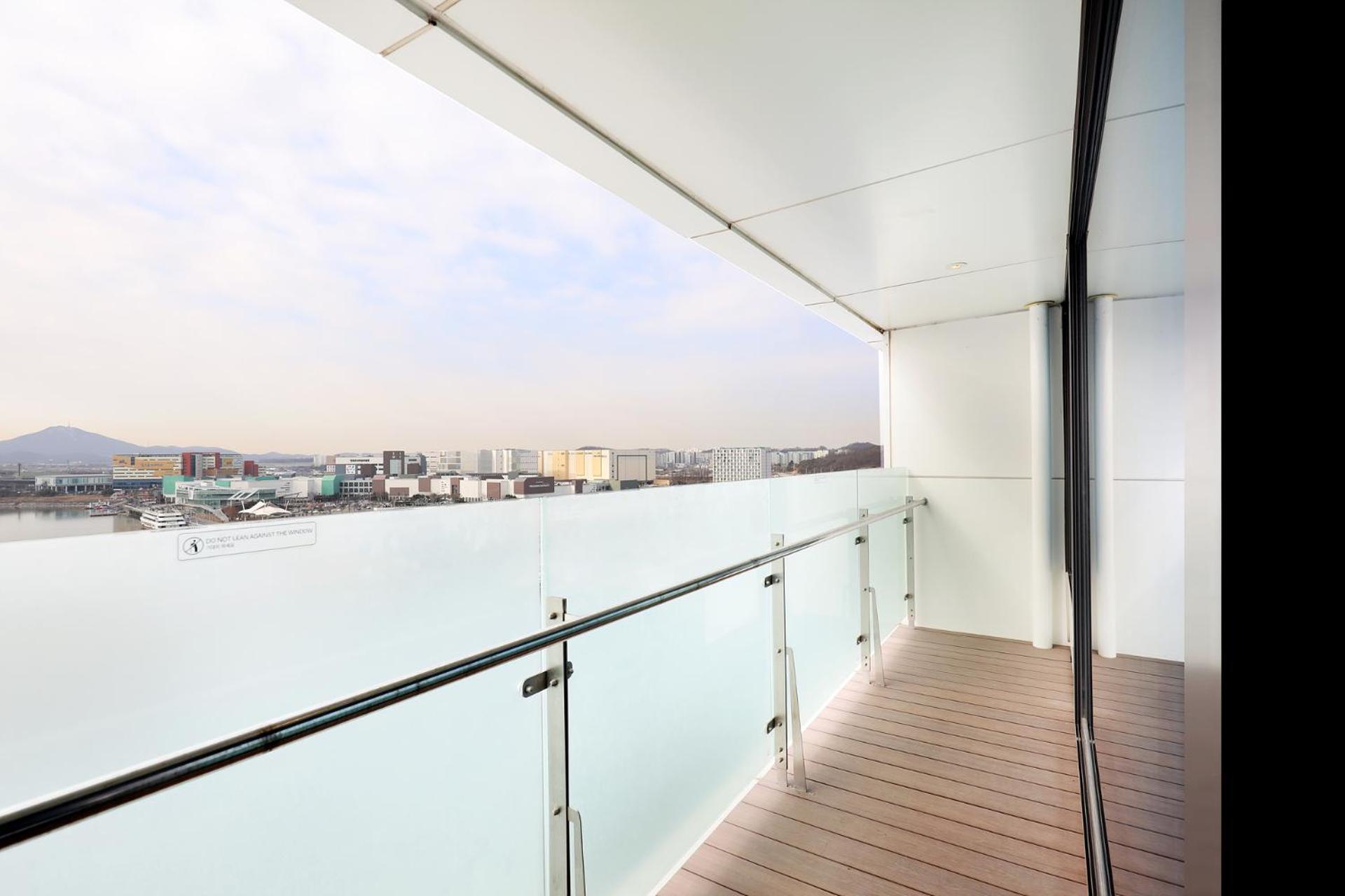Marinabay Seoul Ara 金浦