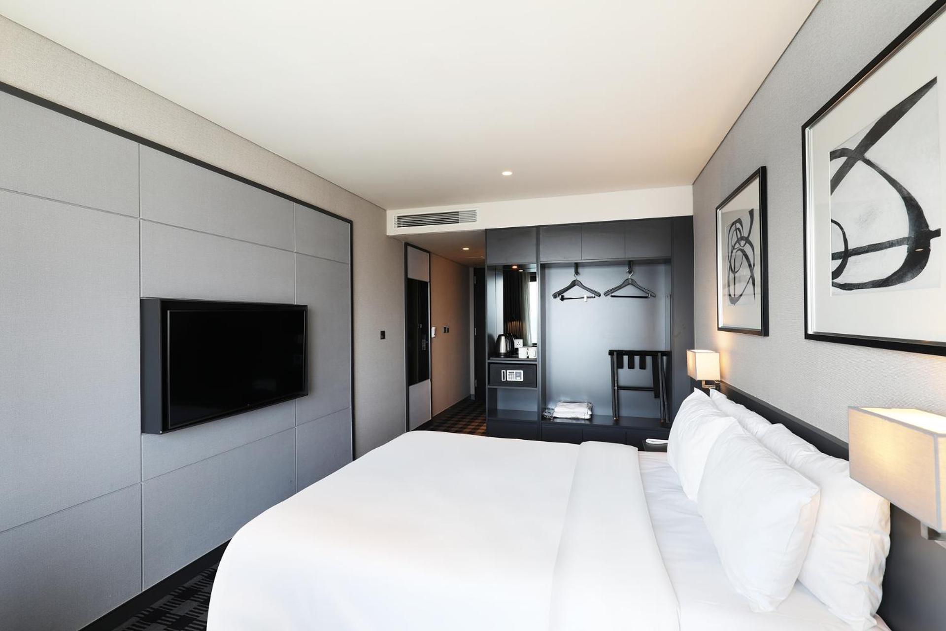 Marinabay Seoul Ara Hotel 4*